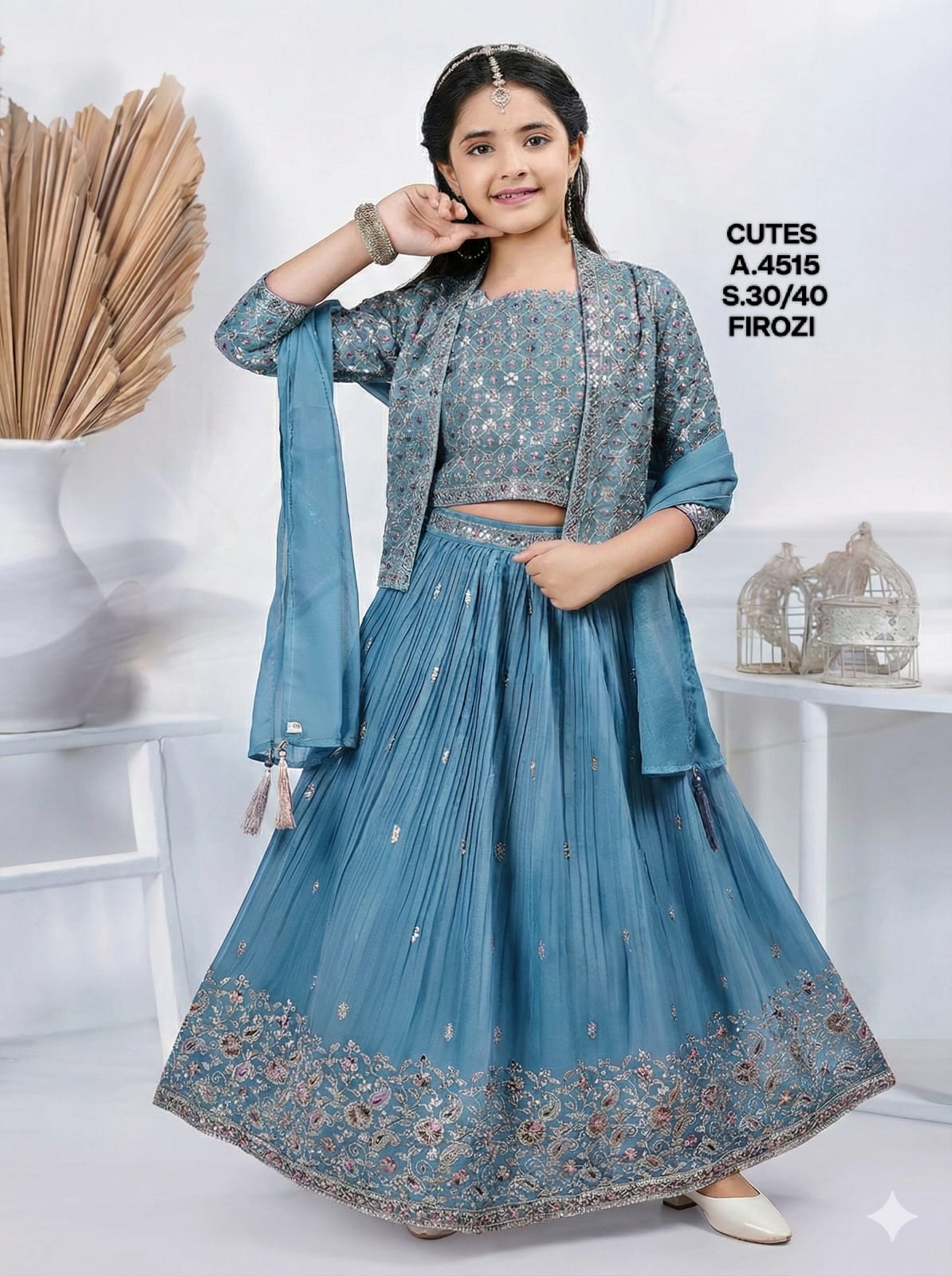 CUTIES-LACHA-4515