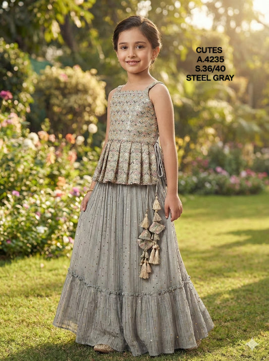 CUTIES-LACHA-4235